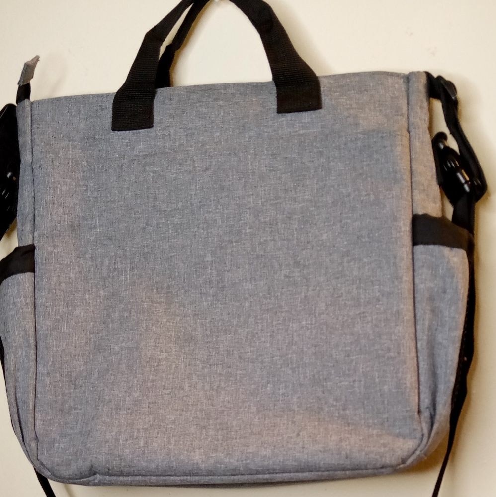 Skip Hop Messenger Diaper Bag Heather Gray, Red Inside - Picture 3 of 7